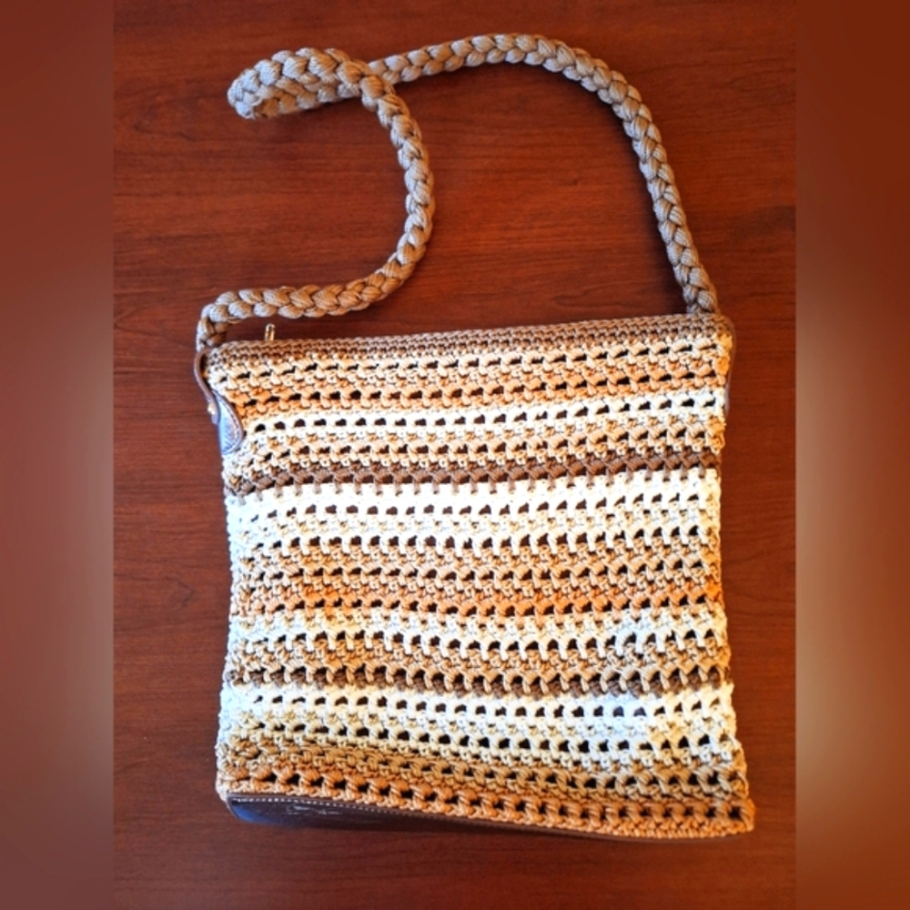 Luxy Crocheted Crossbody Bag Brown and Cream Striped Very Good Condition - Picture 2 of 4